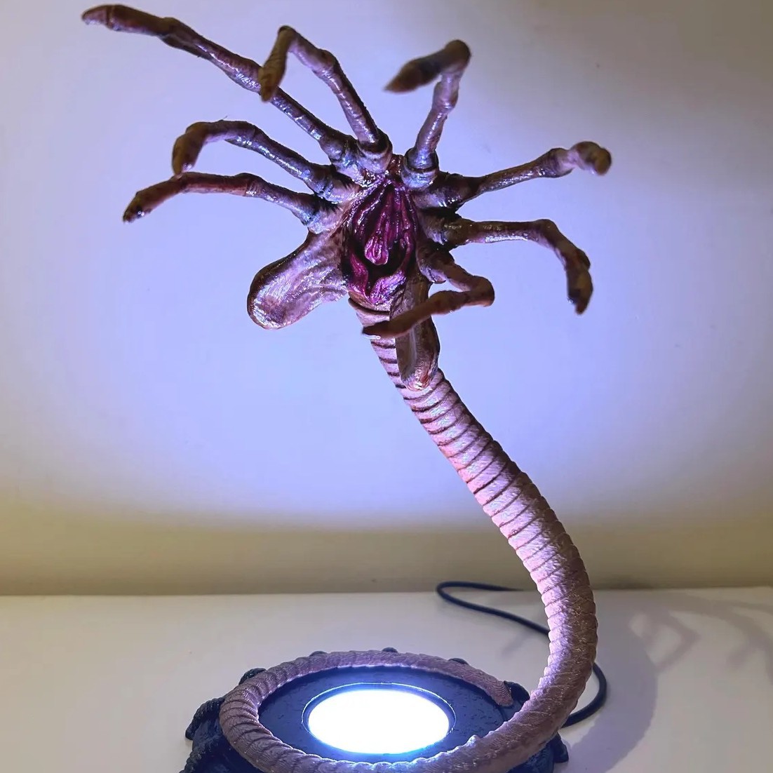 Home Lighting And Decor - Luminária Alien Facehugger, Decoração de Abóbora